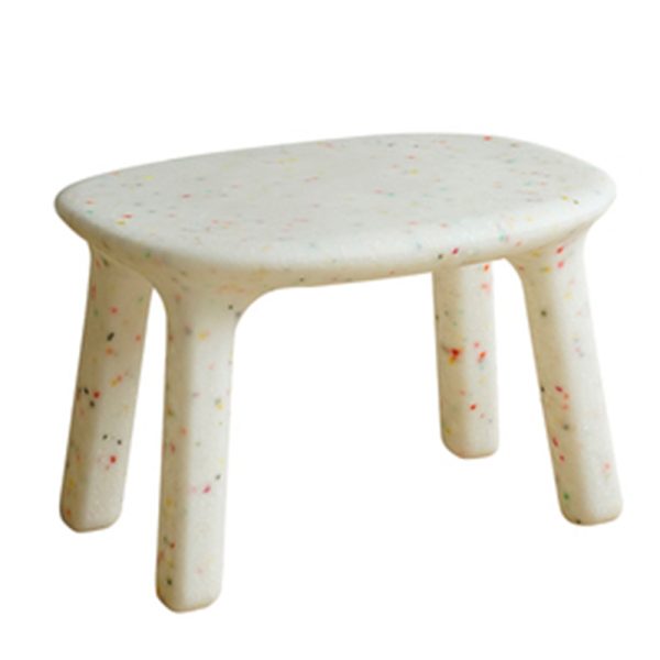 EN71-certified PE kids' table with rounded edges and sturdy base, easy to clean and child-safe.