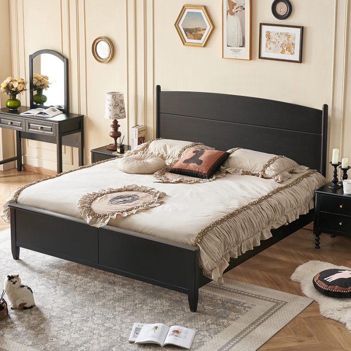 Add a touch of retro elegance with the vintage rubberwood bed.