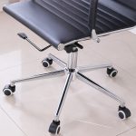 Minimalist High-Quality Manager Chair with Leather Upholstery