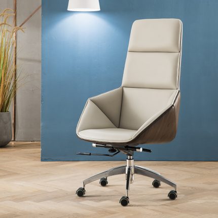 Modern High-Rise Office Chair – Sleek and Spacious Design