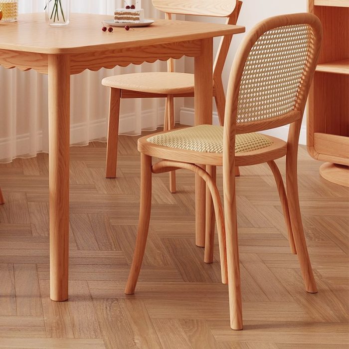 Wholesale Solid Ash Wood Dining Tables – Ideal for Retailers
