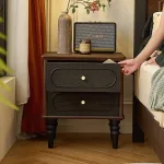 Classic Vintage Design Rubber Wood Bedroom Nightstand with Storage, Ideal for B2B Wholesale Suppliers