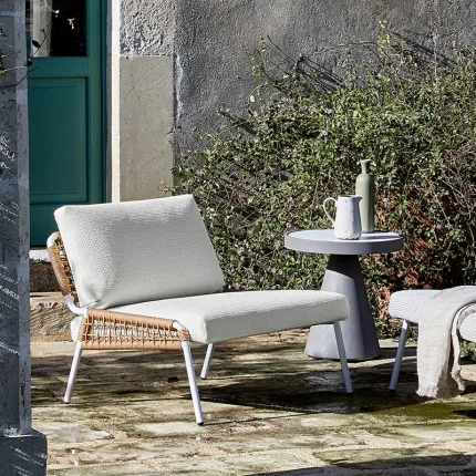 Contemporary Modern Minimalist Outdoor Sofa for Stylish Courtyards