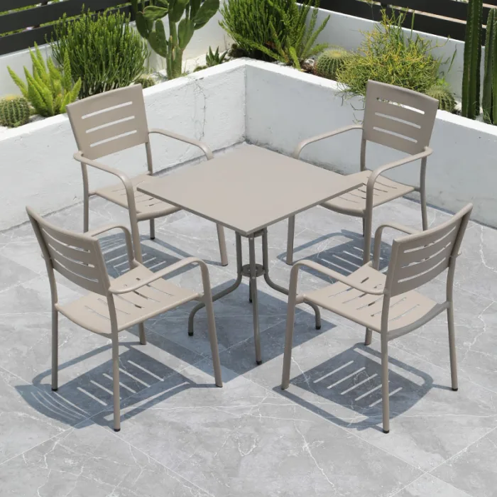 Modern lounge chairs for offices