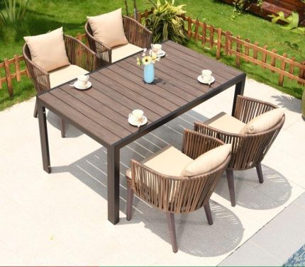Experience relaxation and style in your outdoor dining area.