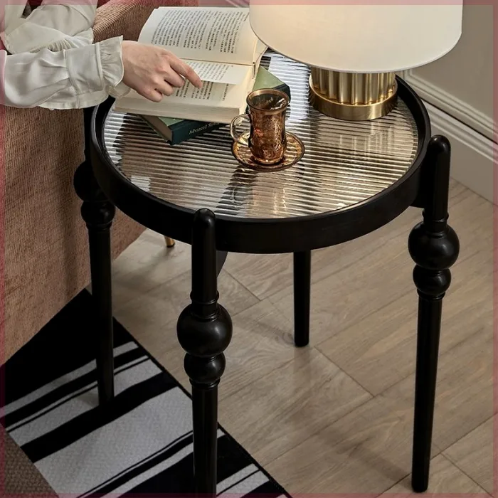 Vintage Style Rubberwood Frame End Table with Tempered Glass Top for Elegant Living Room Settings